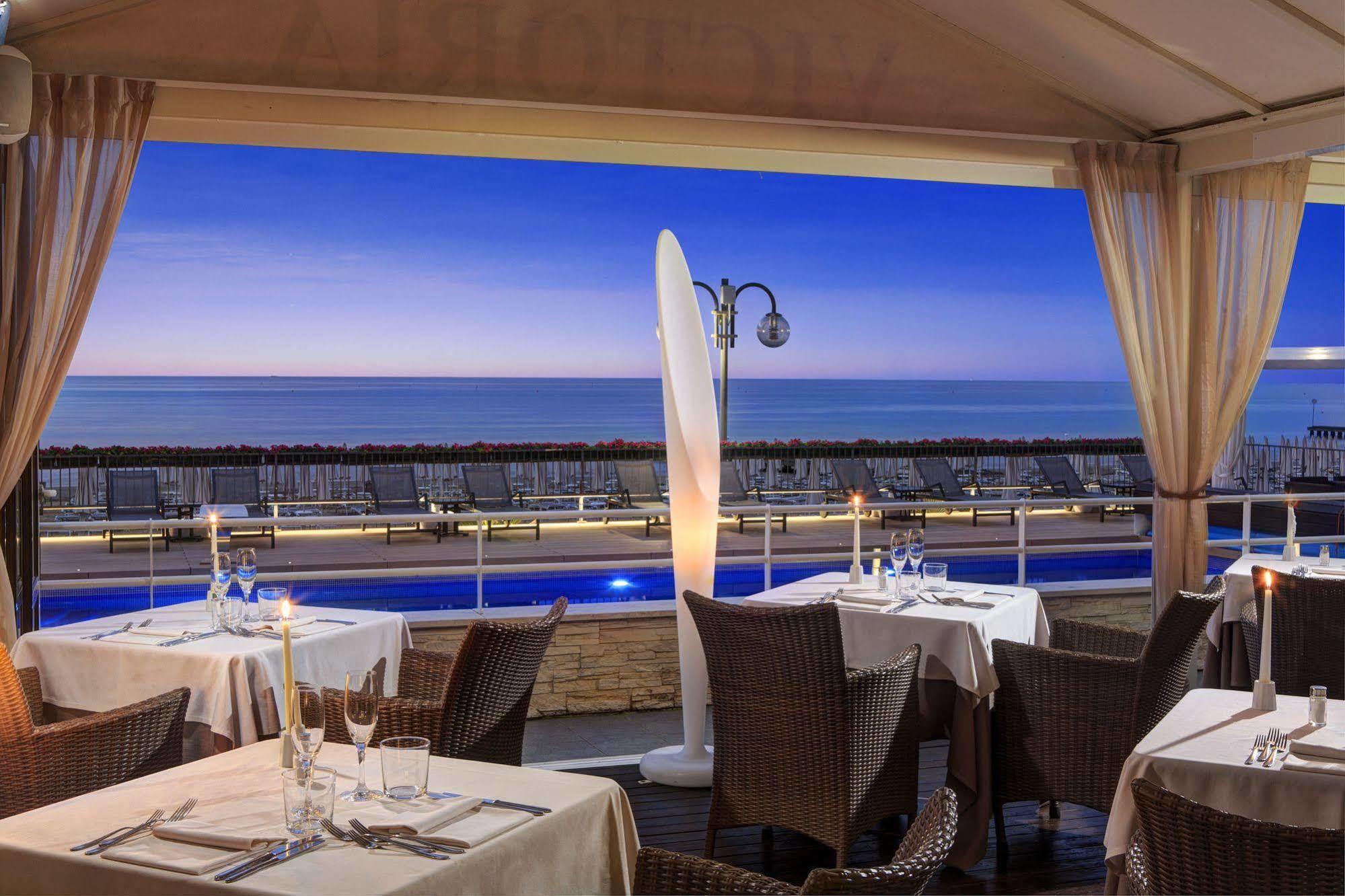 Hotel Victoria Frontemare Lido di Jesolo Exterior foto